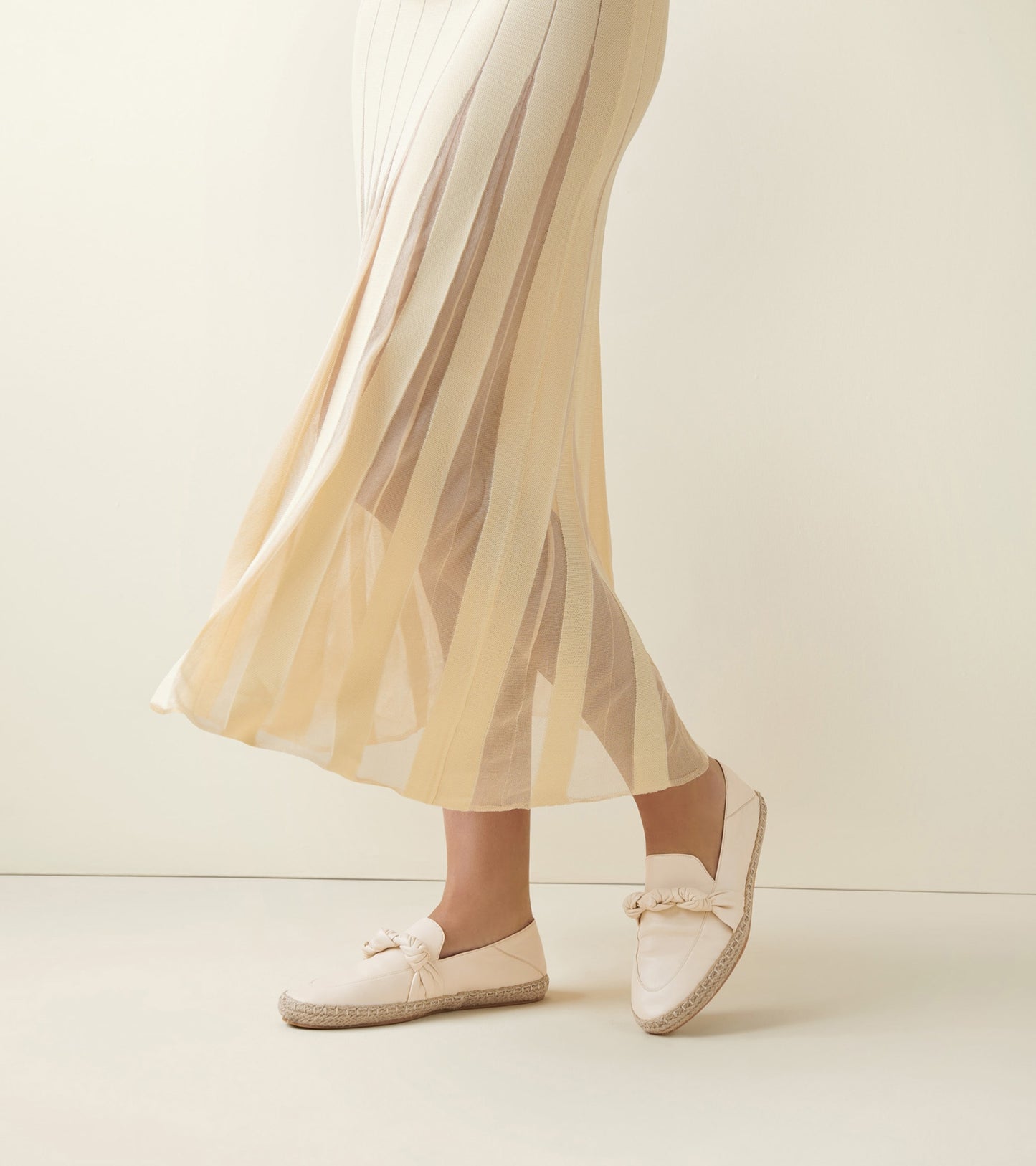 W28160:ANGORA LTR/NAT JUTE