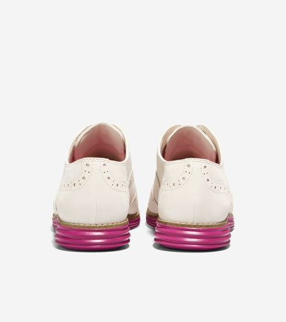 W24361:BIRCH TUMBLED NUBUCK/ FESTIVAL FUSCHIA FB/ FESTIVAL FUSCHIA MIDSOLE