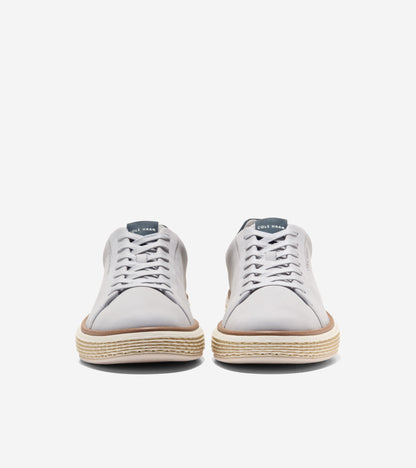 C43431:HARBOR MIST NUBUCK / NAVY BLAZER / IVORY